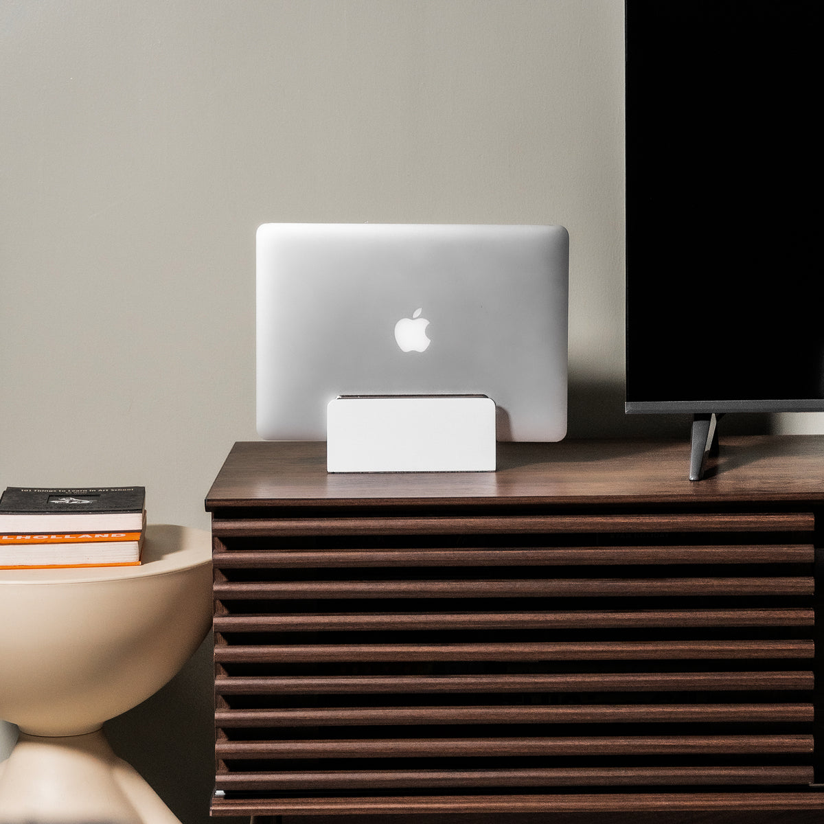Vertical Laptop Stand | Matte White