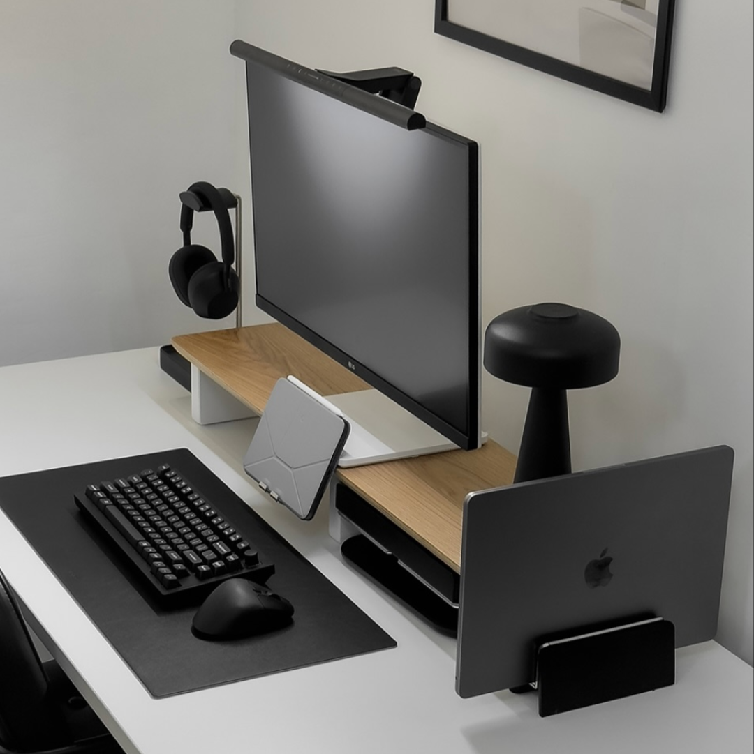 Desk Setup Cockpit | Oak