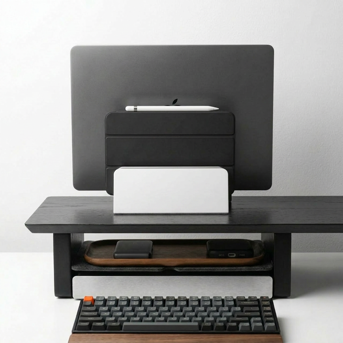 Vertical Laptop Stand | Matte White